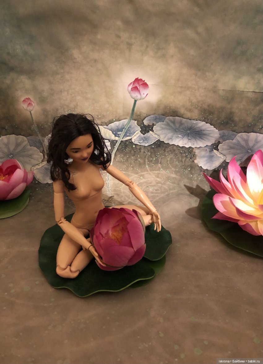 Кира BMR1959 - Играющая в лотосах (фото 6)