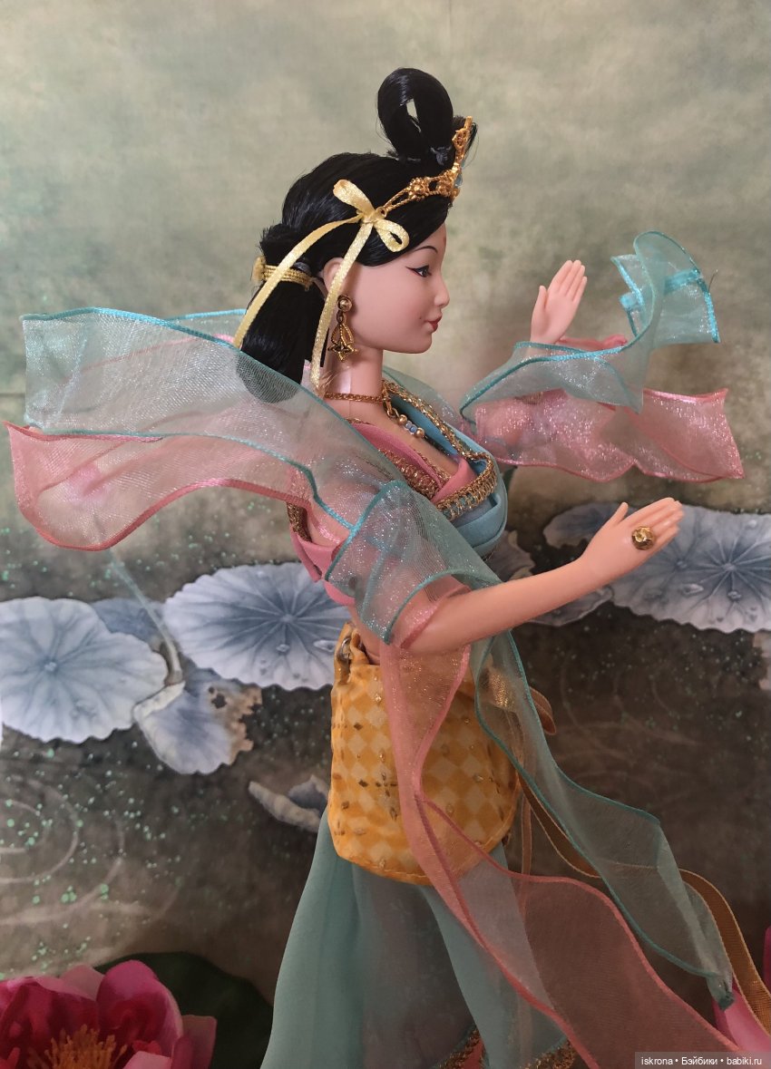 Дева озера — Куклы Barbie (Барби): Looks