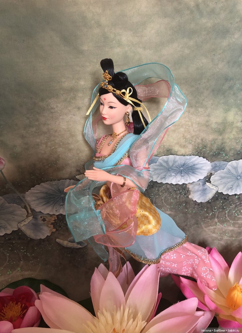 Дева озера — Куклы Barbie (Барби): Looks