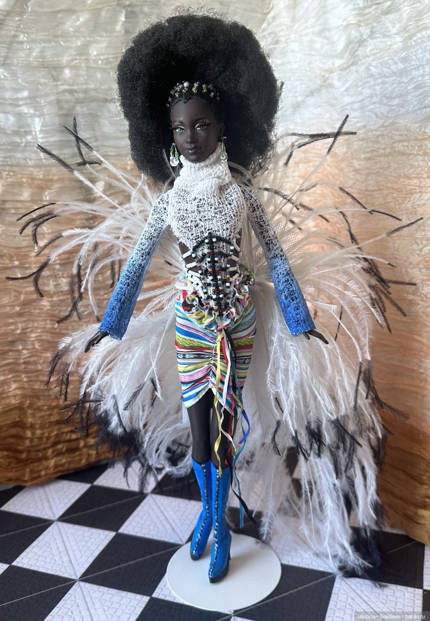 Экзотические красавицы Байрона Ларса