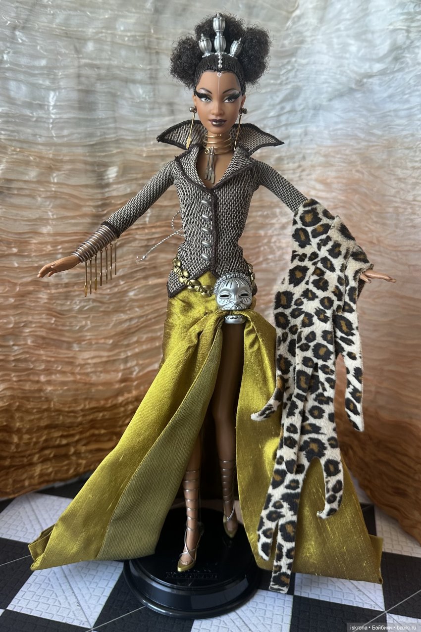 Экзотические красавицы Байрона Ларса