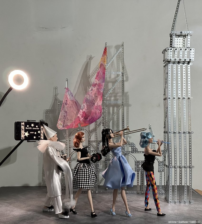 "8 1/2" - открытию DollCi Awards 2023 посвящается