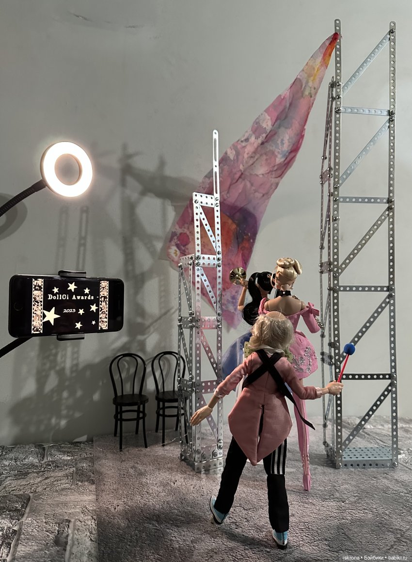 "8 1/2" - открытию DollCi Awards 2023 посвящается