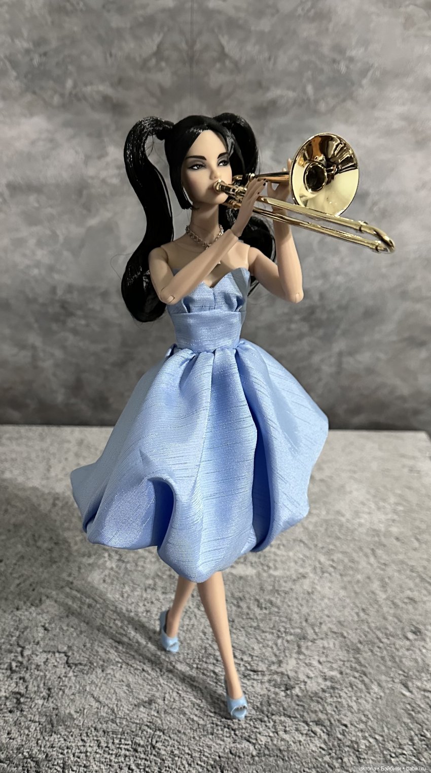 "8 1/2" - открытию DollCi Awards 2023 посвящается