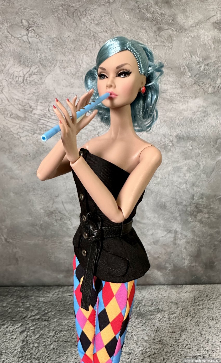 "8 1/2" - открытию DollCi Awards 2023 посвящается