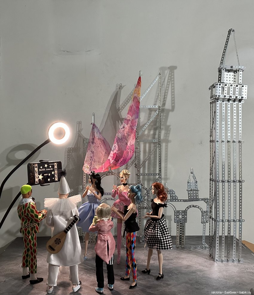 "8 1/2" - открытию DollCi Awards 2023 посвящается