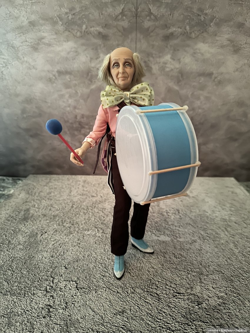 "8 1/2" - открытию DollCi Awards 2023 посвящается