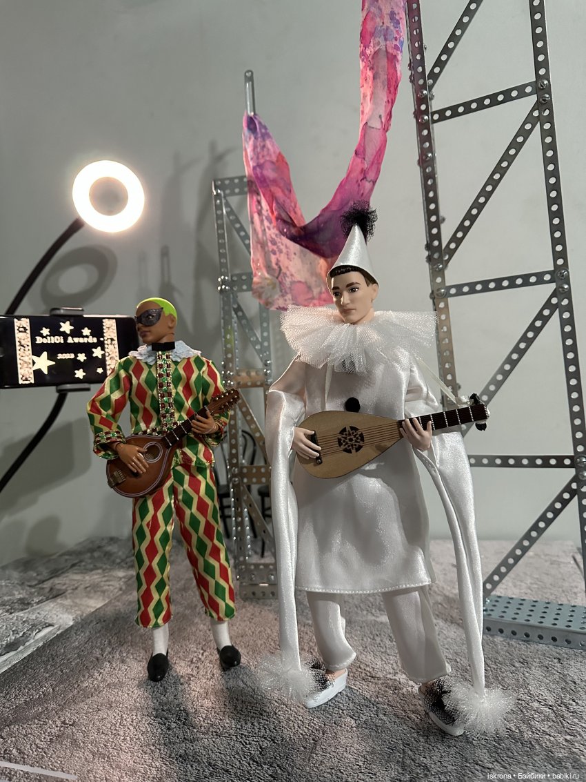 "8 1/2" - открытию DollCi Awards 2023 посвящается