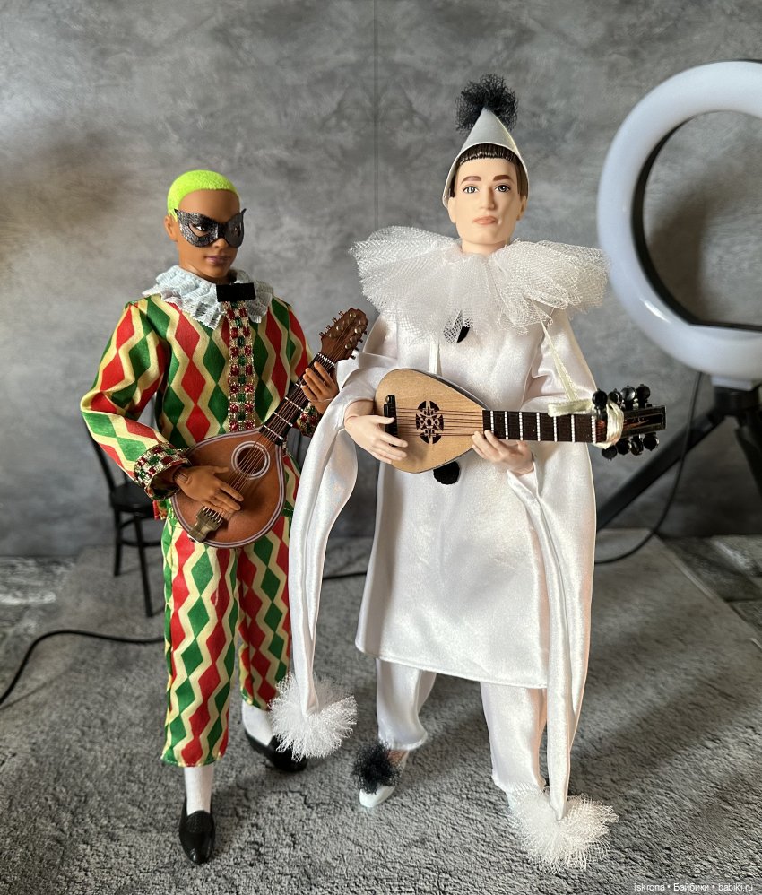 "8 1/2" - открытию DollCi Awards 2023 посвящается