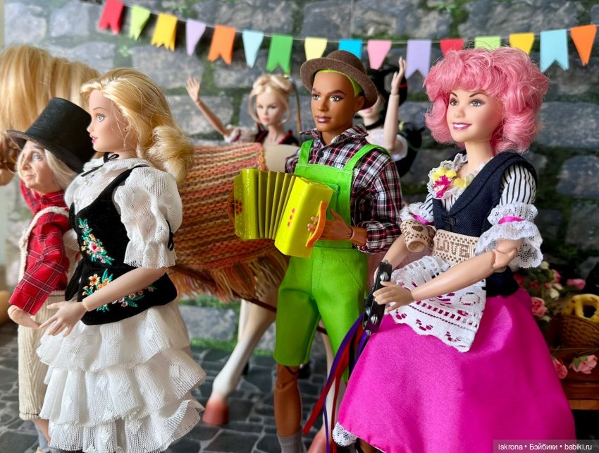 Октоберфест 2025: гуляем — Кукольный Октоберфест: осенний фестиваль и народные гуляния