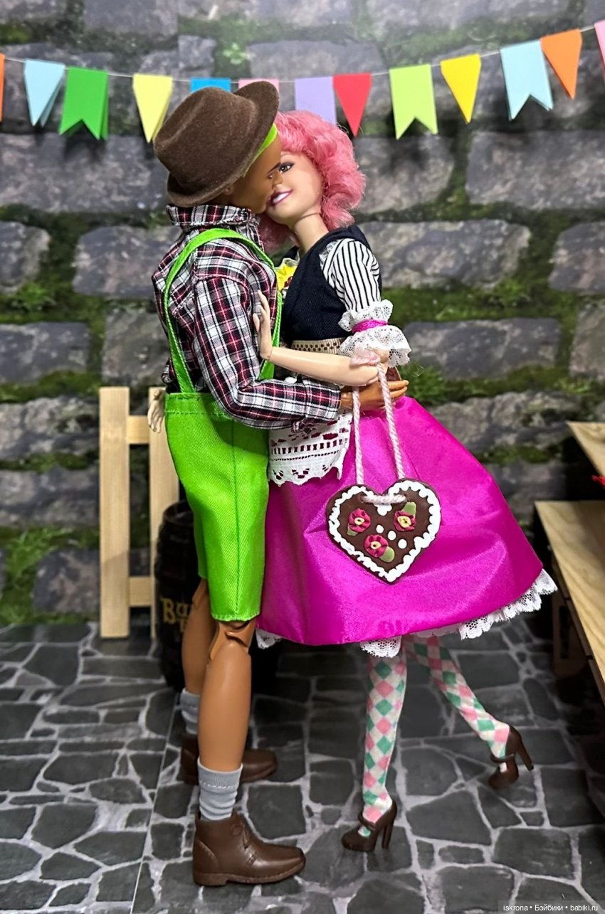 Октоберфест 2025: гуляем — Кукольный Октоберфест: осенний фестиваль и народные гуляния