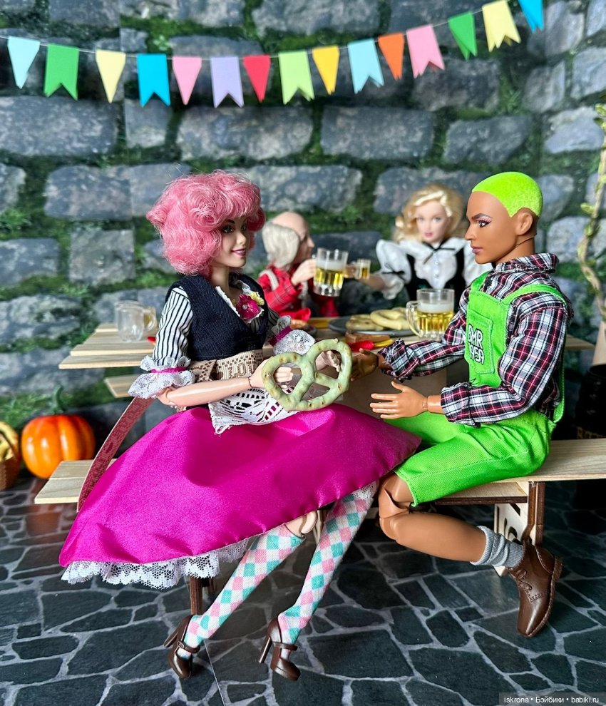 Октоберфест 2025: гуляем — Кукольный Октоберфест: осенний фестиваль и народные гуляния