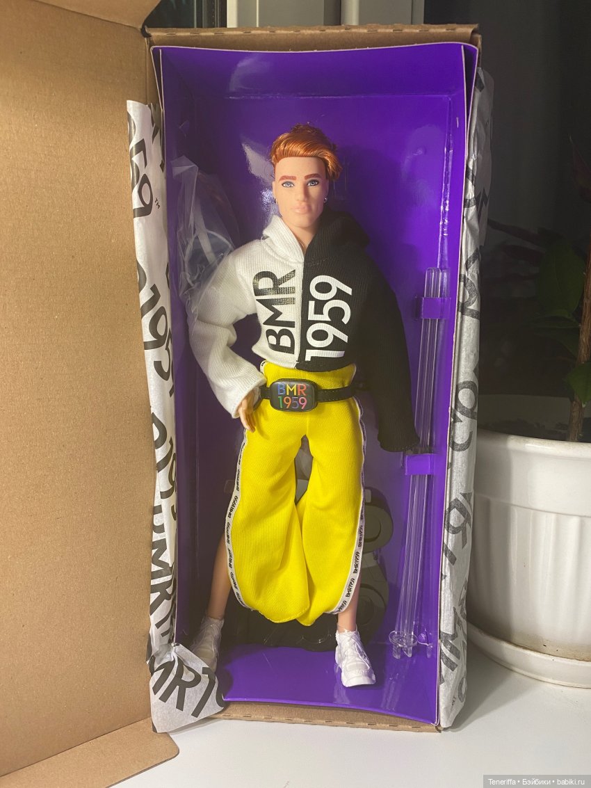 Новация династии — Куклы Barbie (Барби): Looks (фото 3)