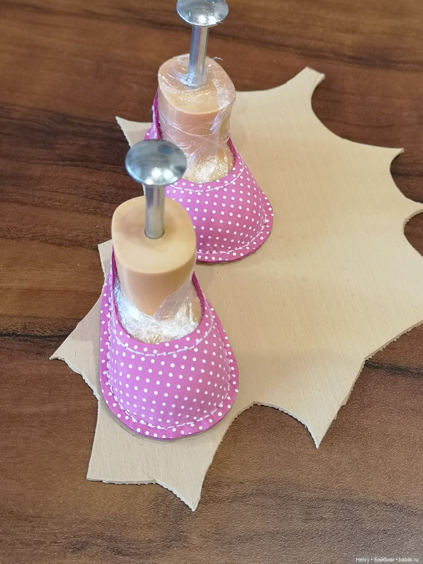 Два способа сделать туфельки для куклы