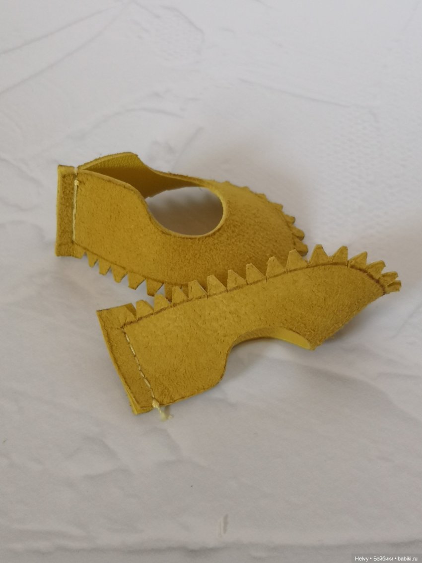 Два способа сделать туфельки для куклы