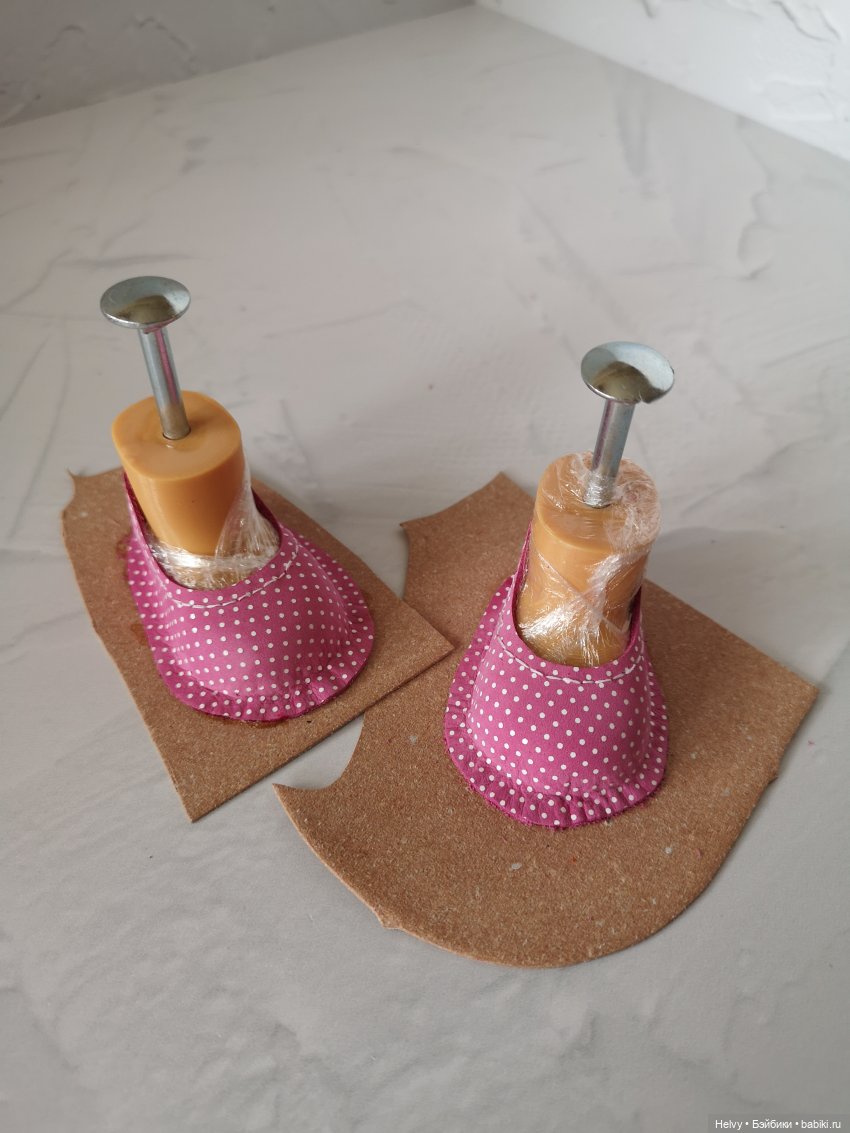 Два способа сделать туфельки для куклы