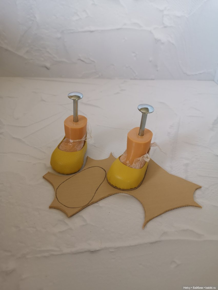 Два способа сделать туфельки для куклы