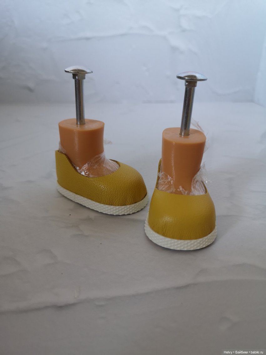 Два способа сделать туфельки для куклы