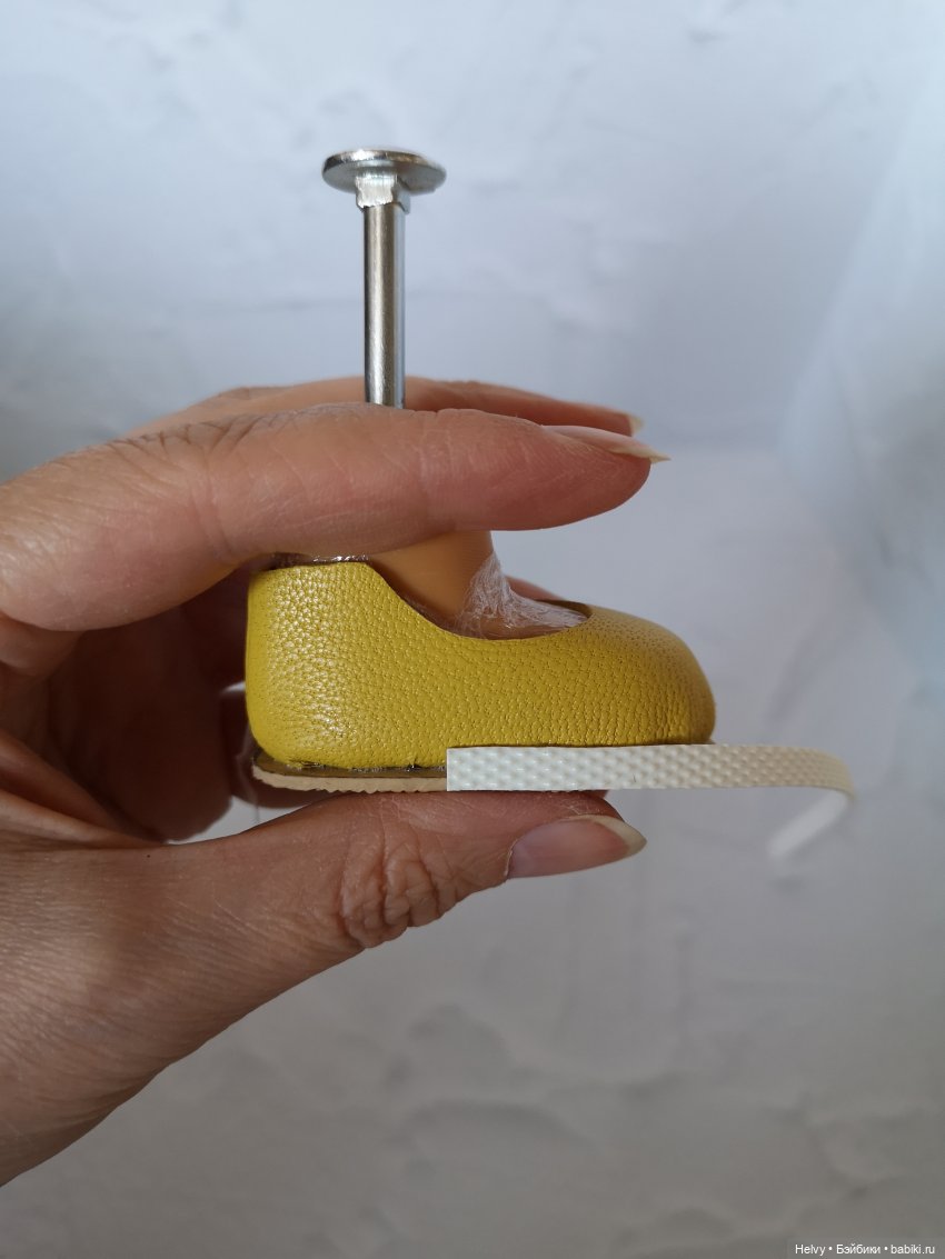 Два способа сделать туфельки для куклы