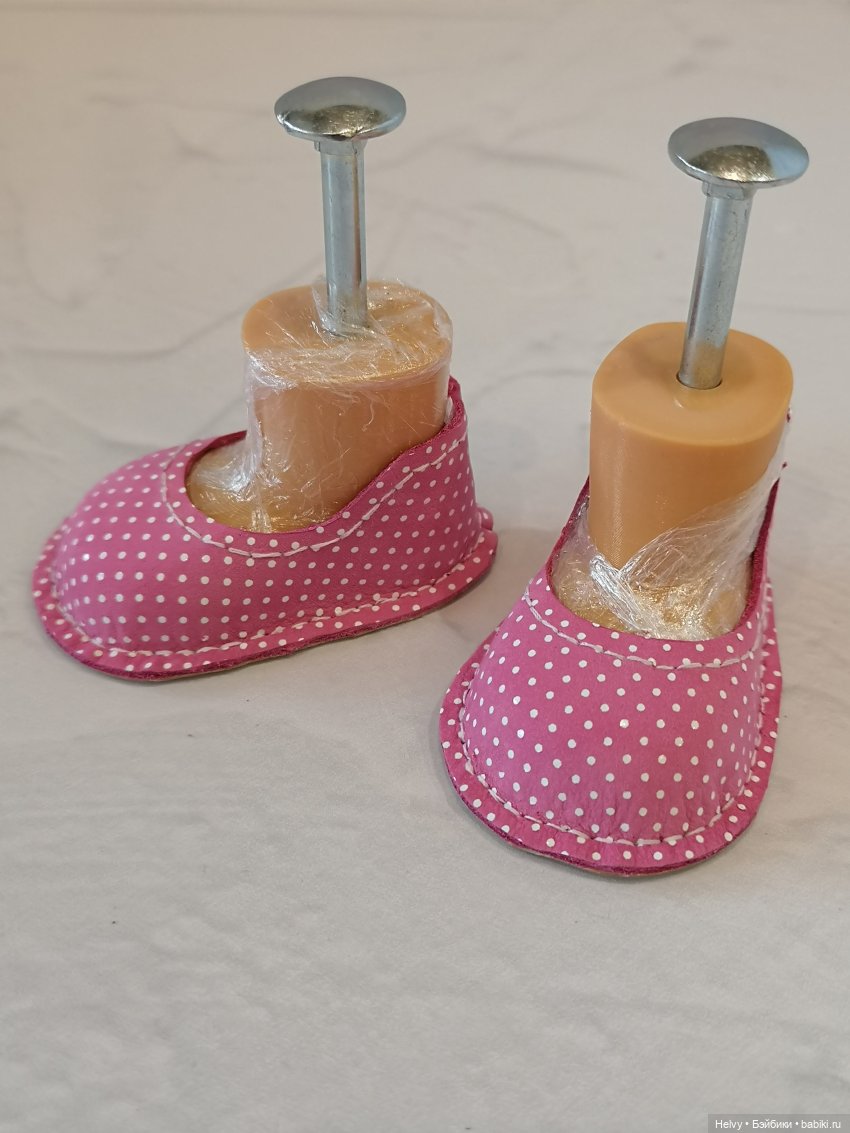 Два способа сделать туфельки для куклы