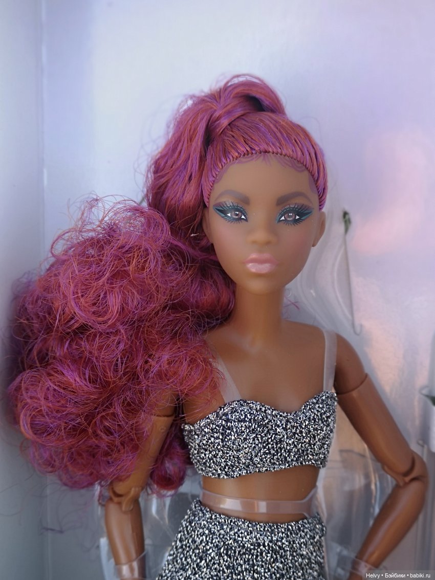 Тамика Looks #7 — Куклы Barbie (Барби): Looks (фото 2)