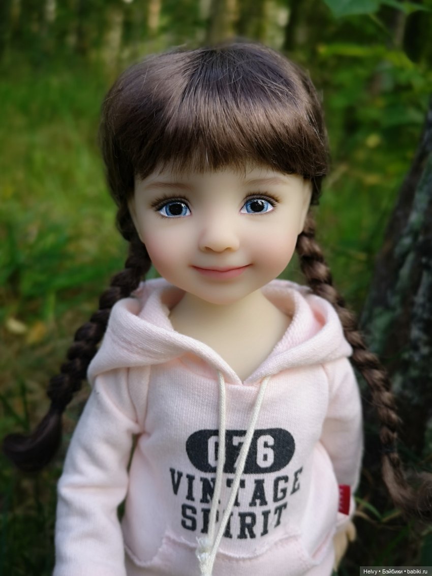 Малышки Little Darling. Прогулка в парке