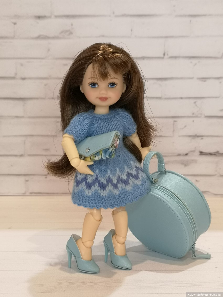 Поппи Паркер Suited for Travel