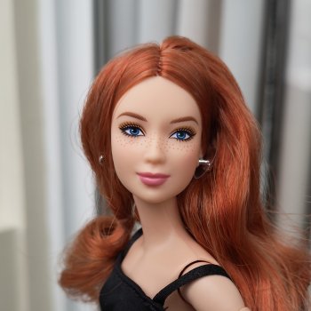 Barbie Basics 04 Лея