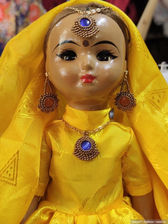 "Умные - налево, красивые - направо", или непростой выбор цвета украшений