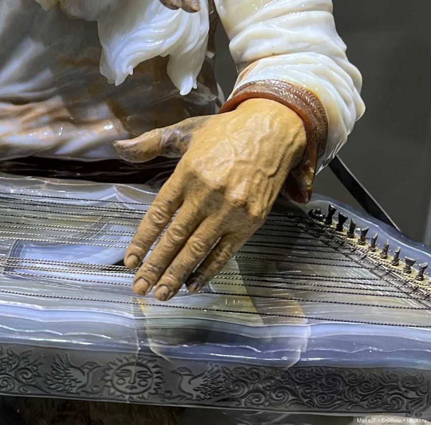 Запрыгнуть в последний вагон - "Русский эпос в камне" в музее Фаберже