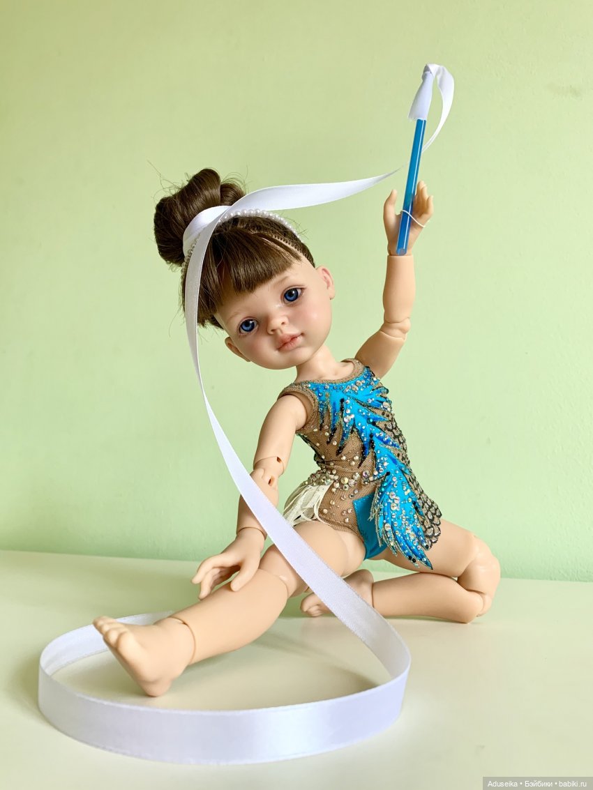 Художественная гимнастика: выступление с лентой (фото 4)