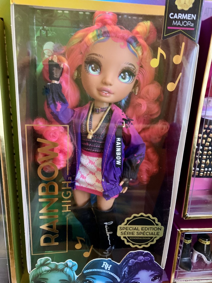 Новогодний рок 🎸 Rainbow High Carmen Rockstar (фото 2)