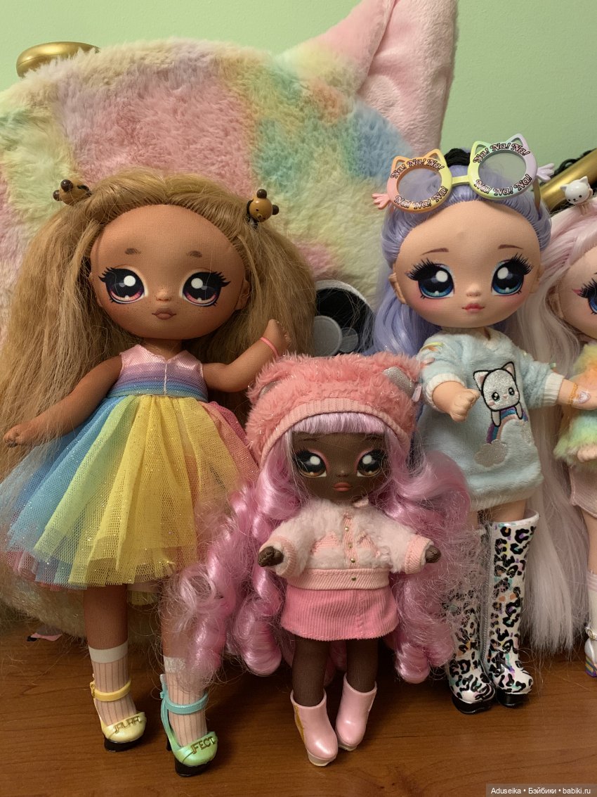 Na! Na! Na! Surprise Ultimate Black Bunny Alex Heart