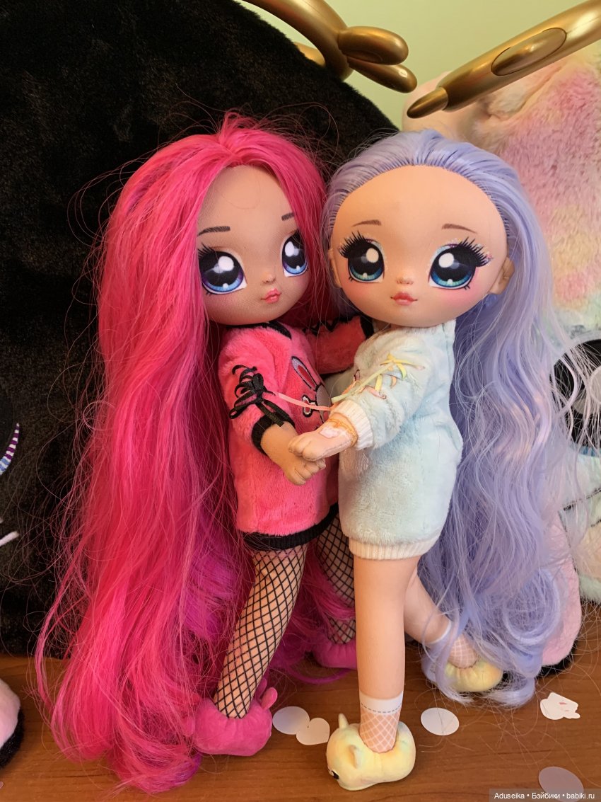 Na! Na! Na! Surprise Ultimate Black Bunny Alex Heart