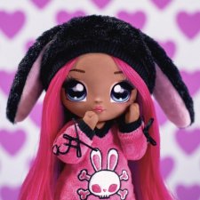 Na! Na! Na! Surprise Ultimate Black Bunny Alex Heart