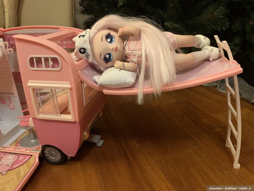 Na! Na! Na! Surprise Kitty-Cat Camper playset - все на кемпинг