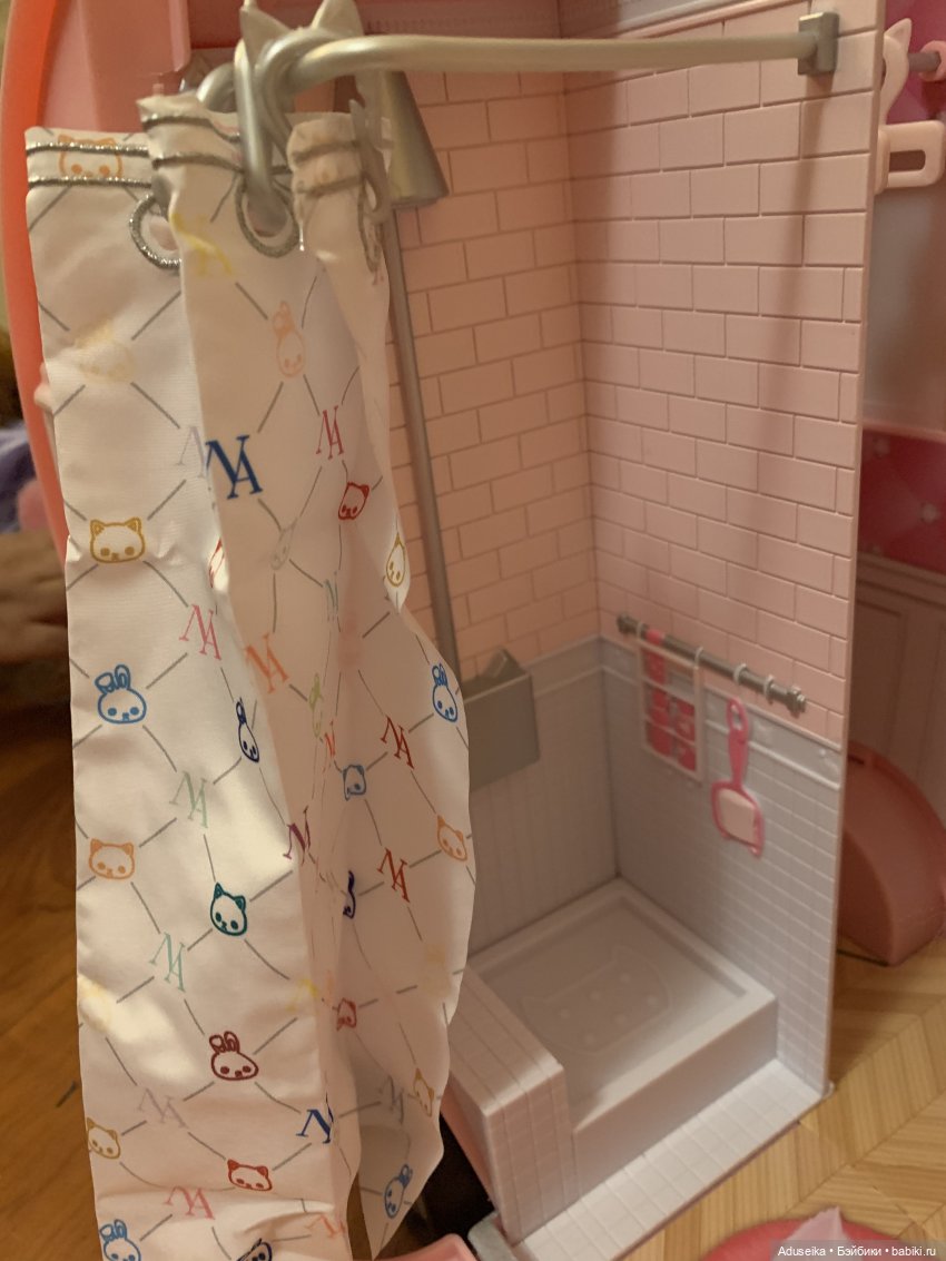 Na! Na! Na! Surprise Kitty-Cat Camper playset - все на кемпинг