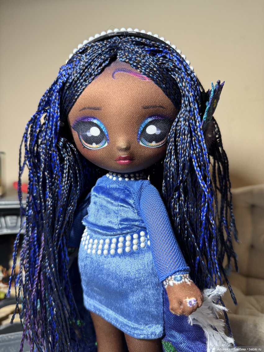 Na! Na! Na! Surprise Teens 3 серия: Queenie Plume