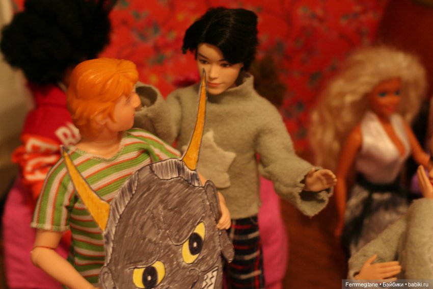 Исумбоси. За сценой — Куклы Barbie (Барби): Looks