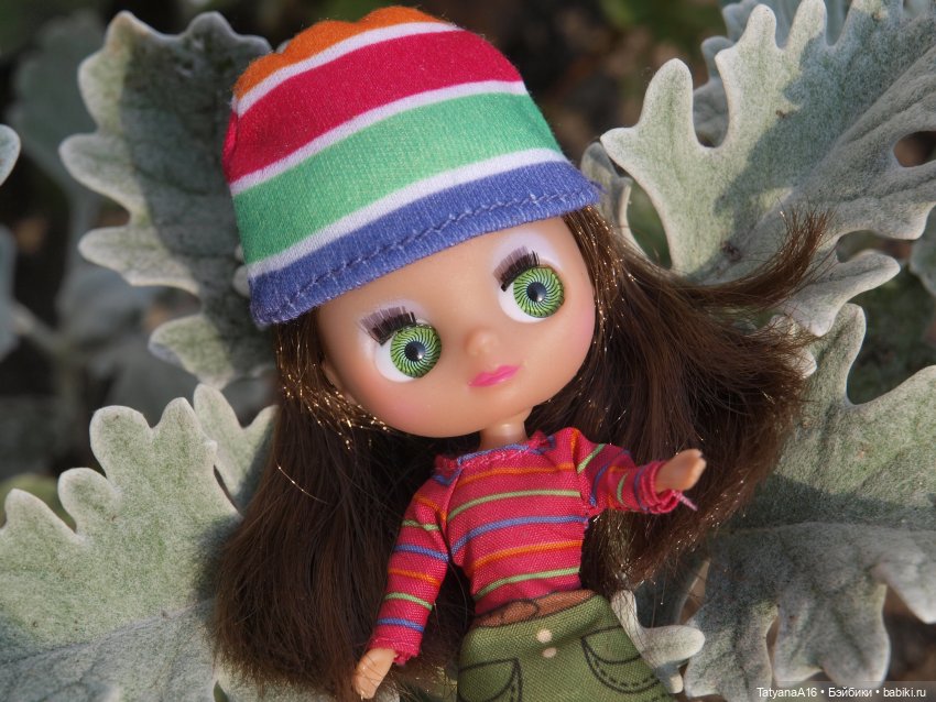 Куколки мини Блайз ярким летом (фото 5)