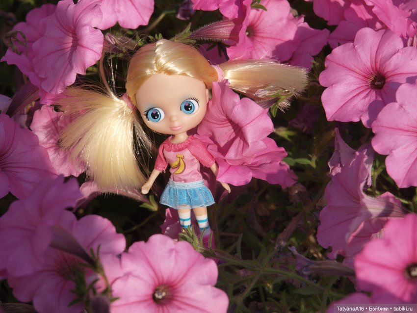 Куколки мини Блайз ярким летом