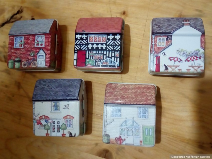 Домики — задний двор