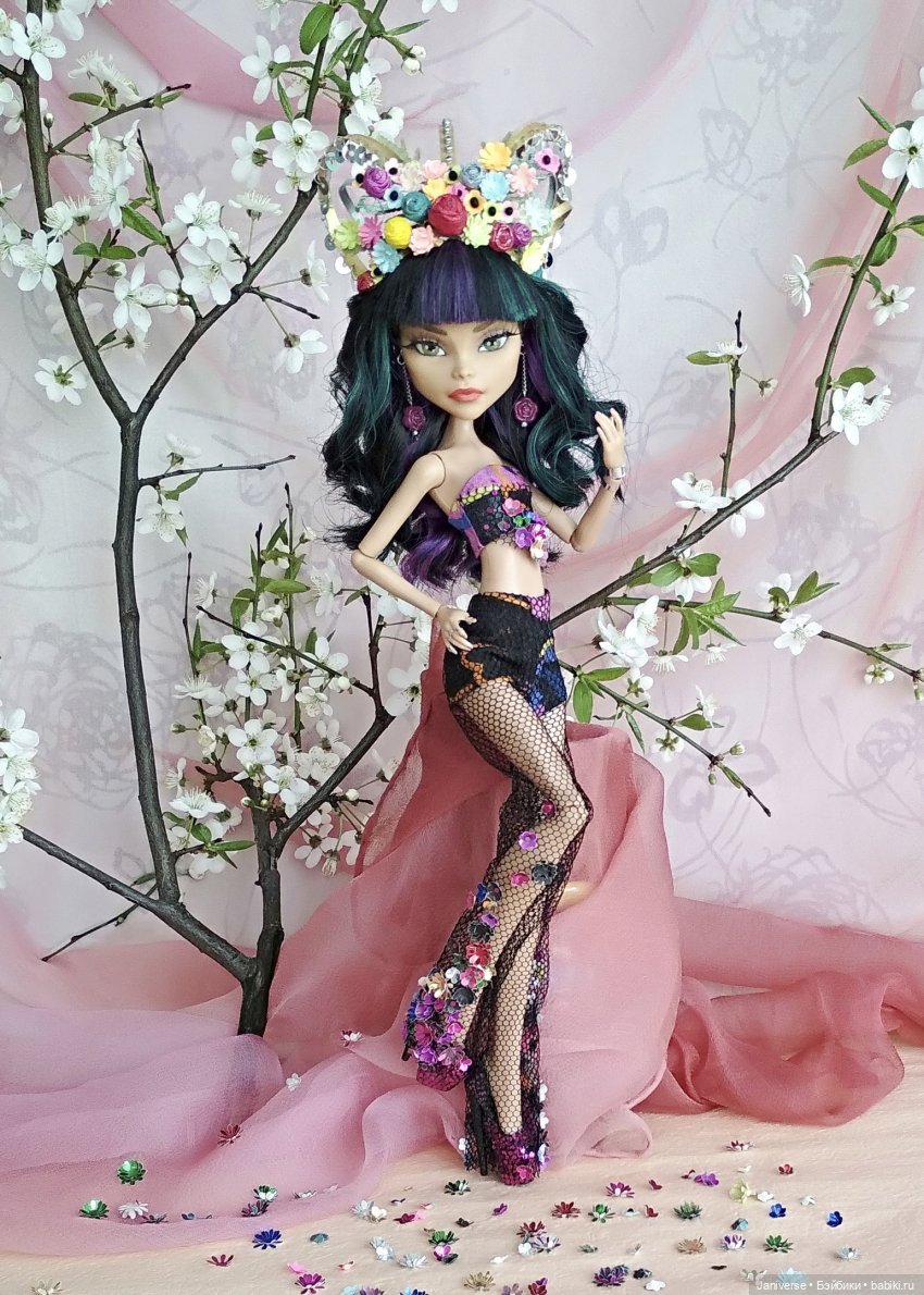 С Весной! Кукольные наряды Март, Апрель, Май