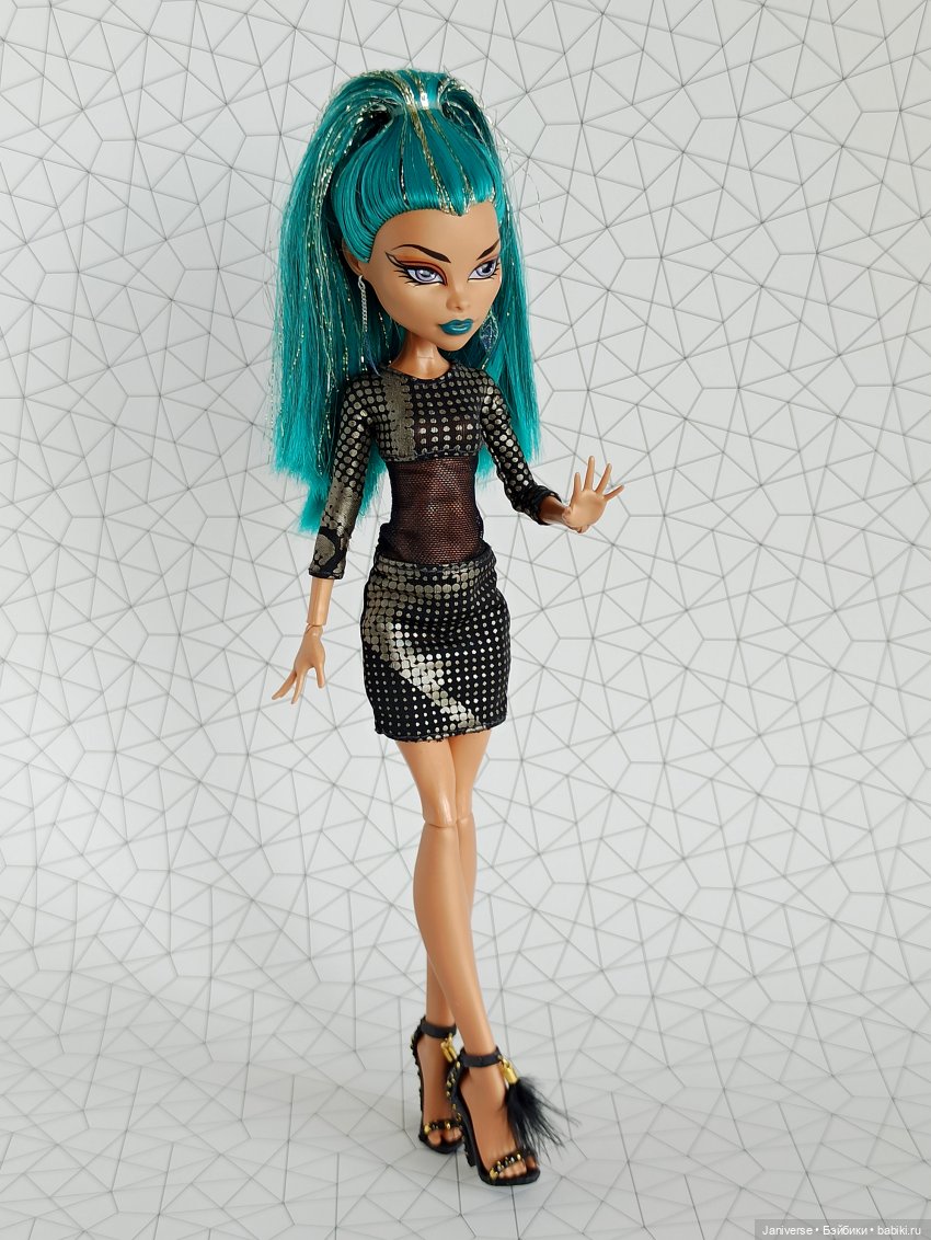 Старшие монстро дивы, моя Нефера де Нил в Джимми Чу и не только (фото 4)