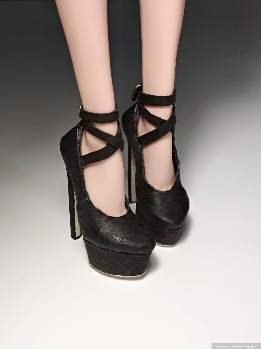 Старшие монстро дивы, моя Нефера де Нил в Джимми Чу и не только (фото 7)