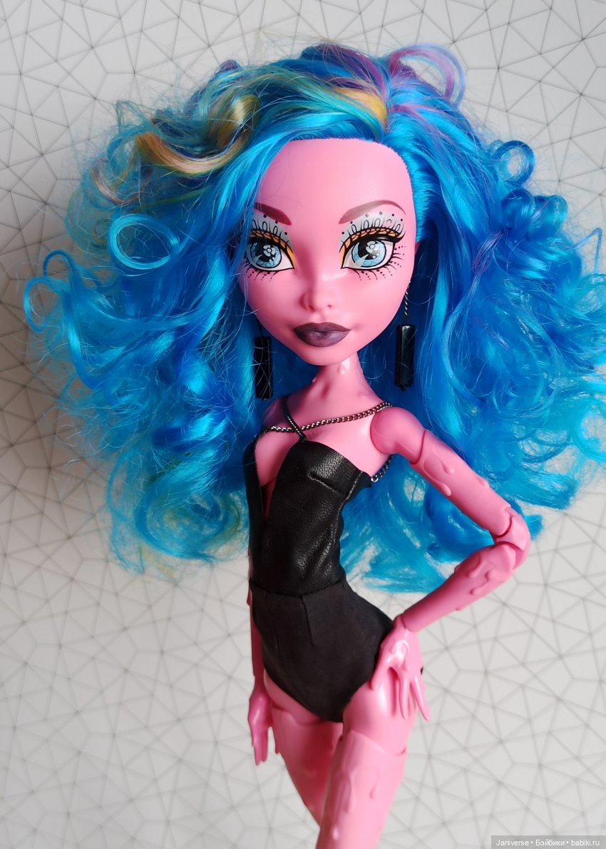 Любимая модель гигантесса Гулиопа Джелингтон, Gooliope Jellington (фото 5)