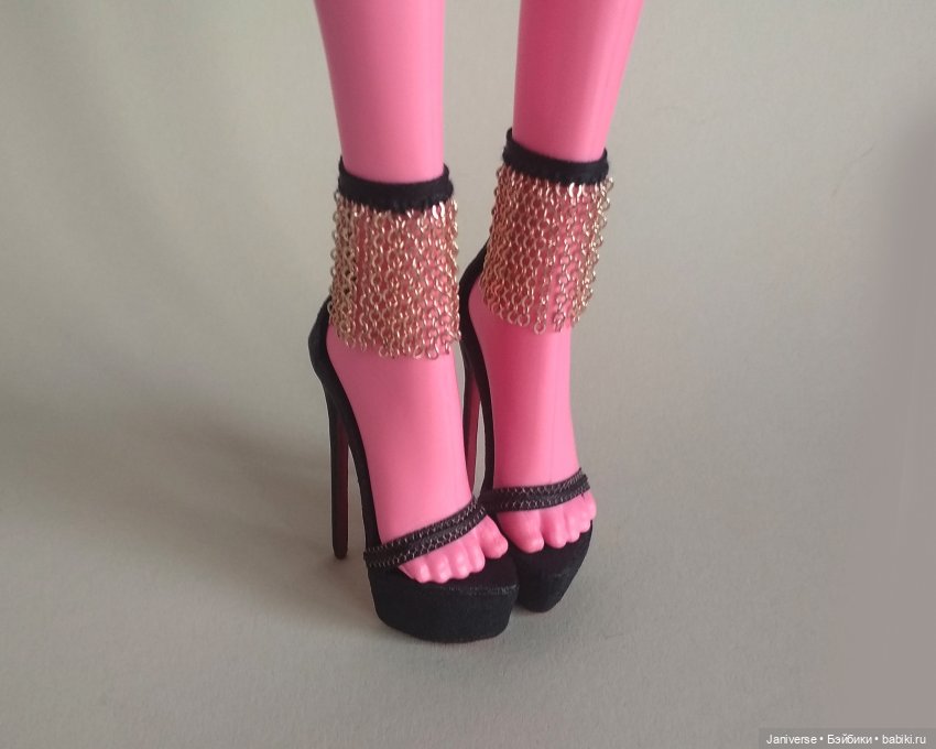 Любимая модель гигантесса Гулиопа Джелингтон, Gooliope Jellington