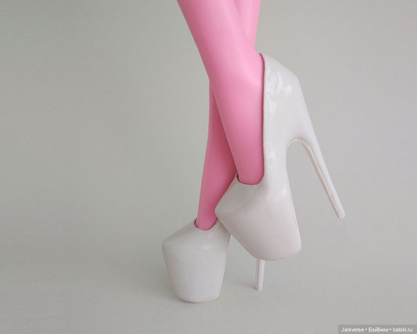 Любимая модель гигантесса Гулиопа Джелингтон, Gooliope Jellington