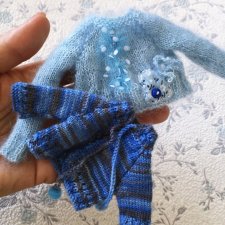 Вяжу куколкам..кофточки ..