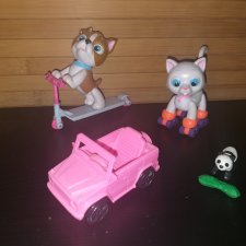 Лот шарнирных животных от кукол Мокси + машинка от Барби